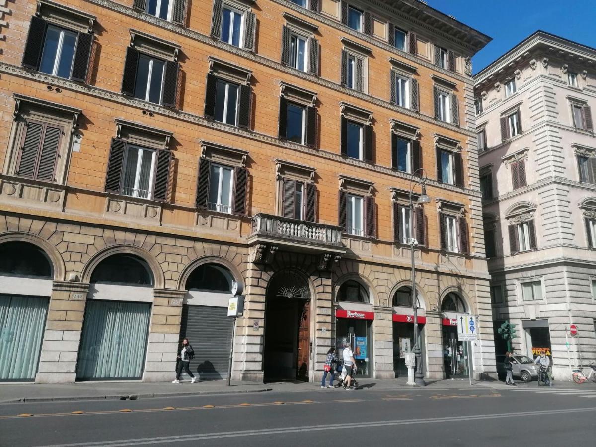 Vittorio Emanuele By Halldis Roma Eksteriør bilde